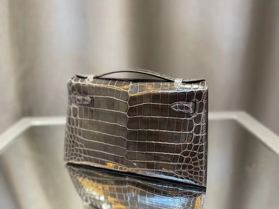 에르메스 켈리 포쉐트 블랙 금장 샤이니 악어가죽